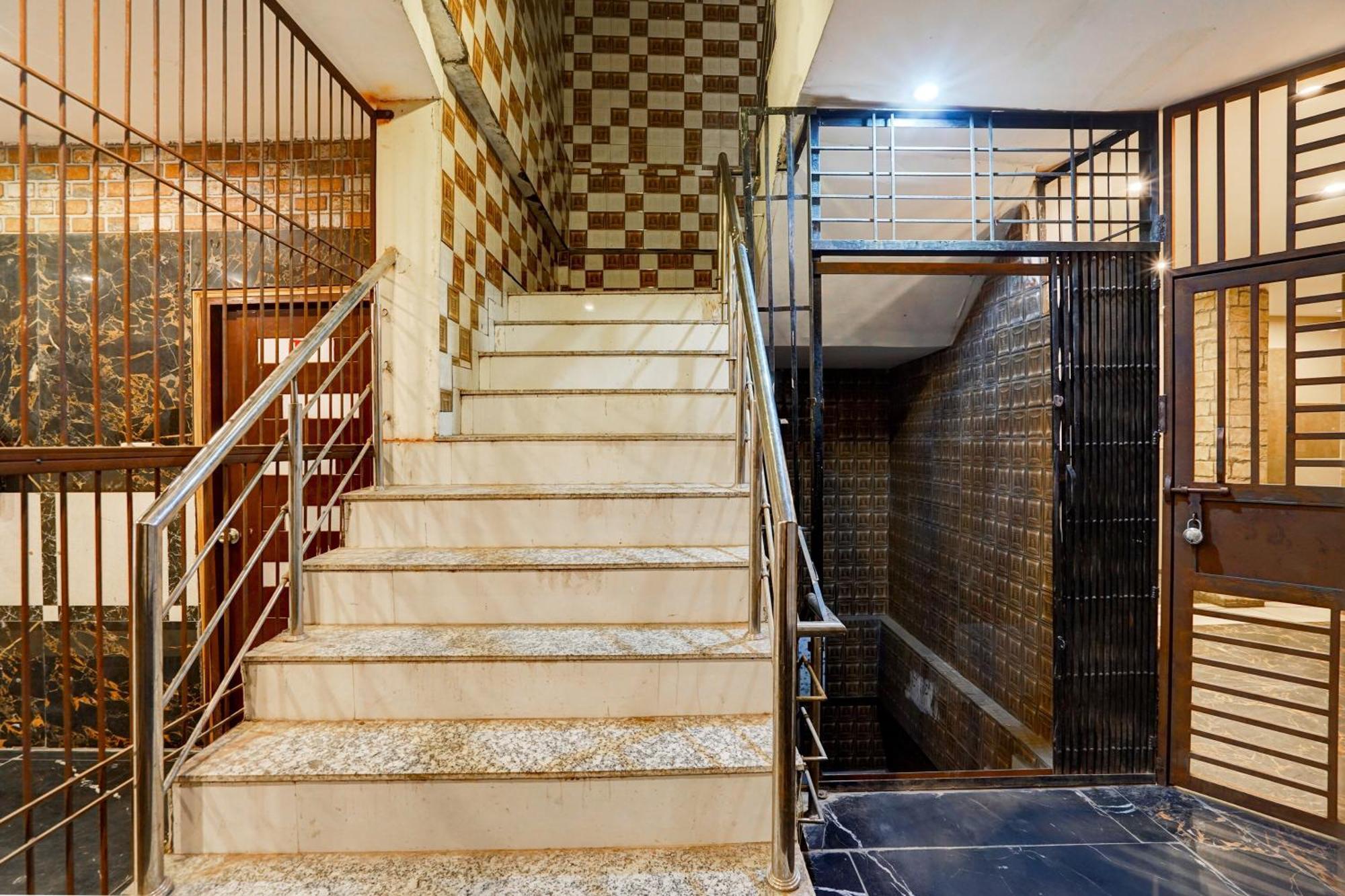 Hotel O Blue Vibes Meerut Ngoại thất bức ảnh