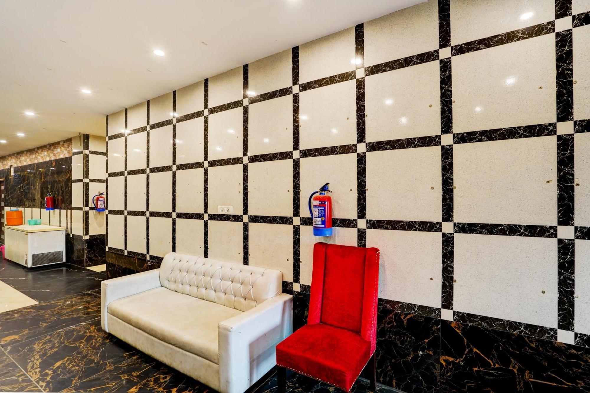 Hotel O Blue Vibes Meerut Ngoại thất bức ảnh