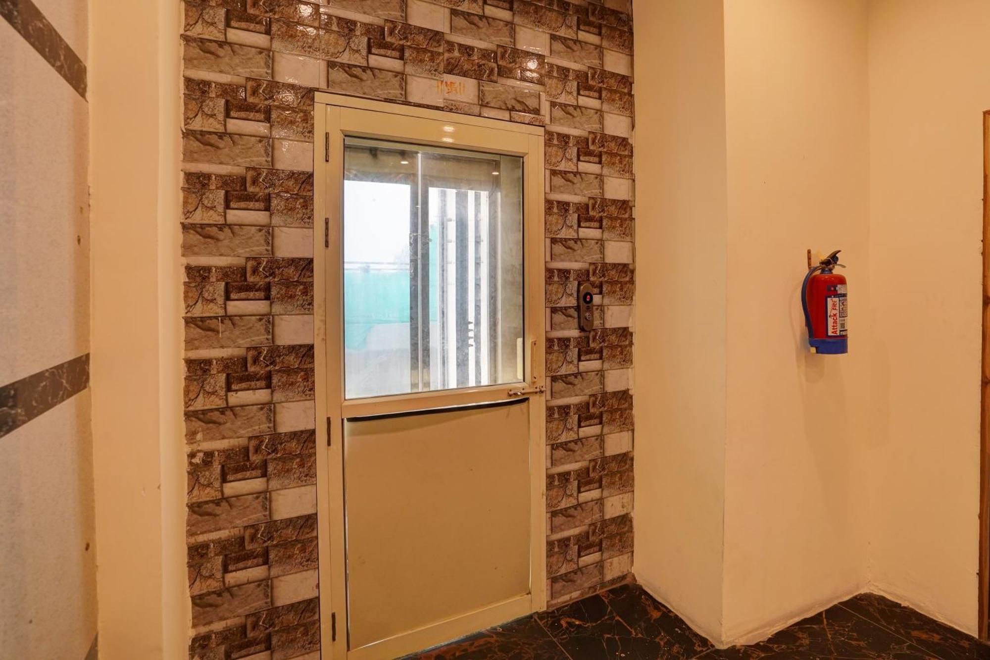 Hotel O Blue Vibes Meerut Ngoại thất bức ảnh