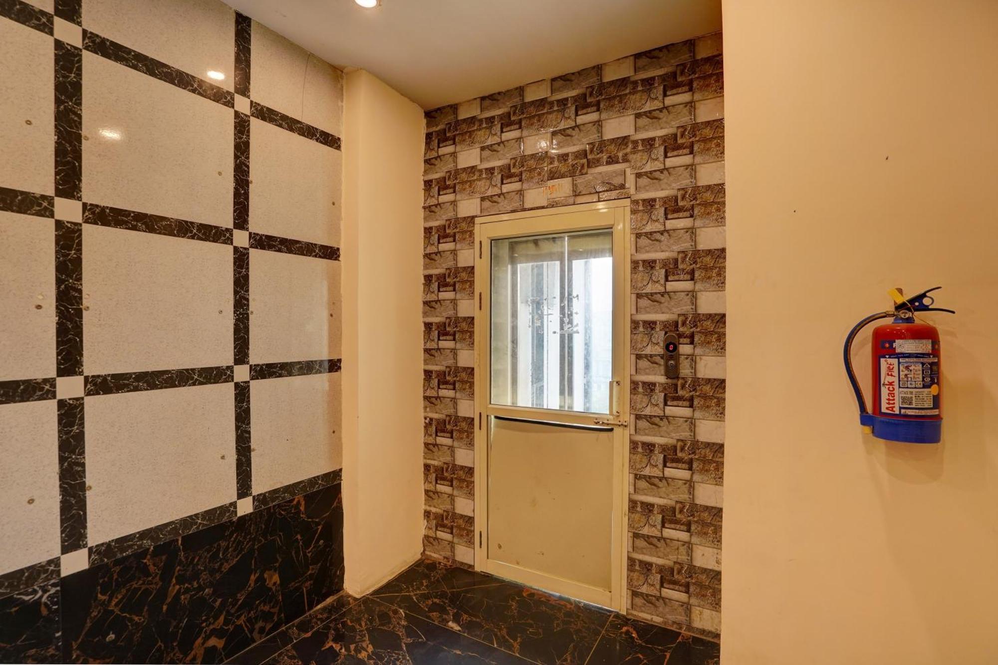 Hotel O Blue Vibes Meerut Ngoại thất bức ảnh