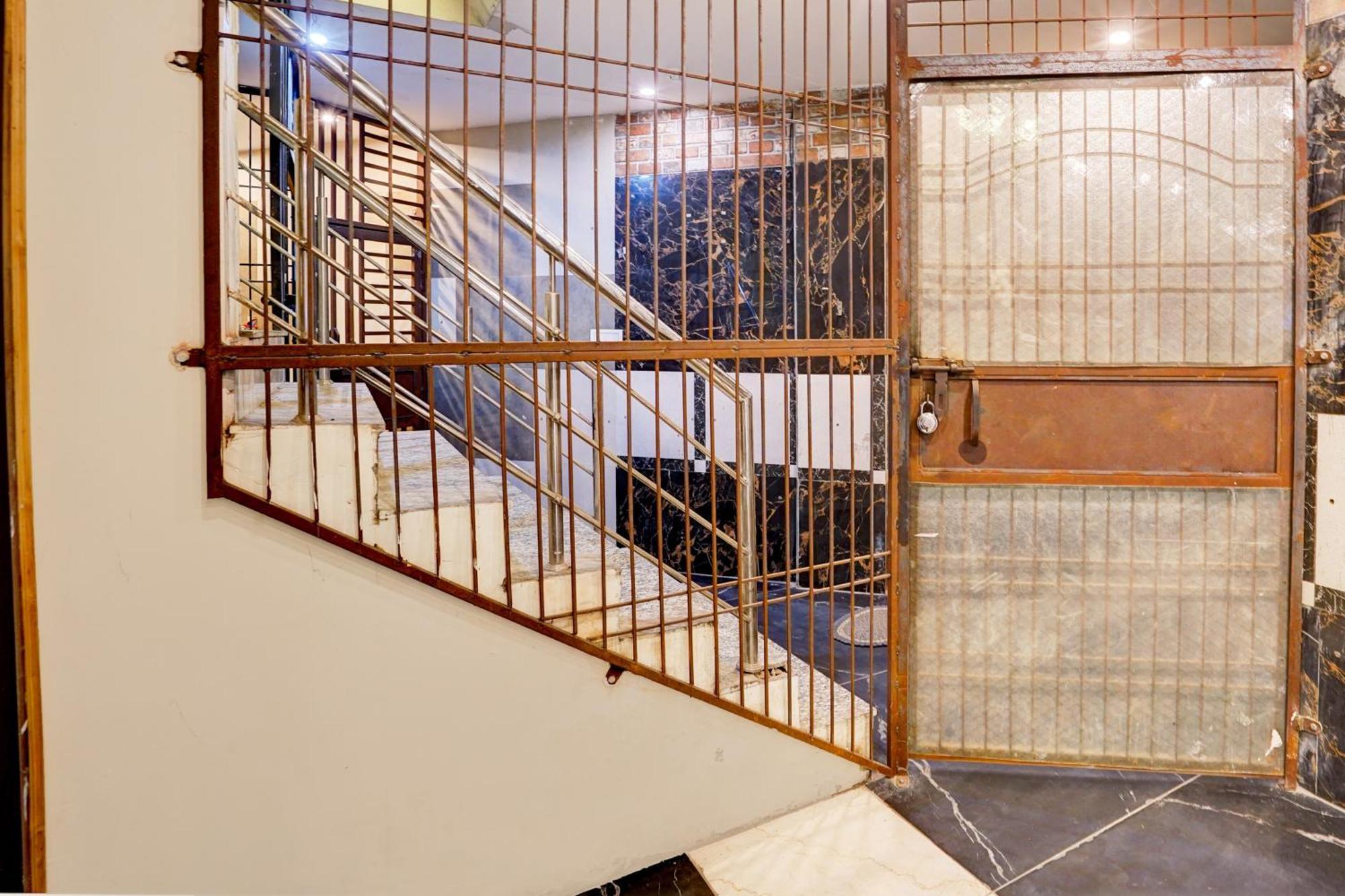 Hotel O Blue Vibes Meerut Ngoại thất bức ảnh